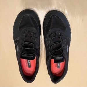 Size 7 Sketchers Women's On The Go Sneakers